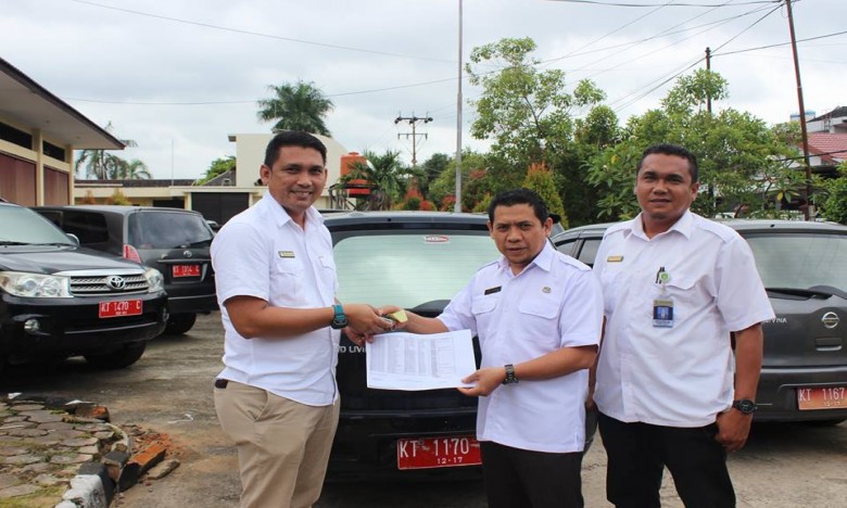 37 Mobdin Dewan Diserahkan ke Pemkab Kukar