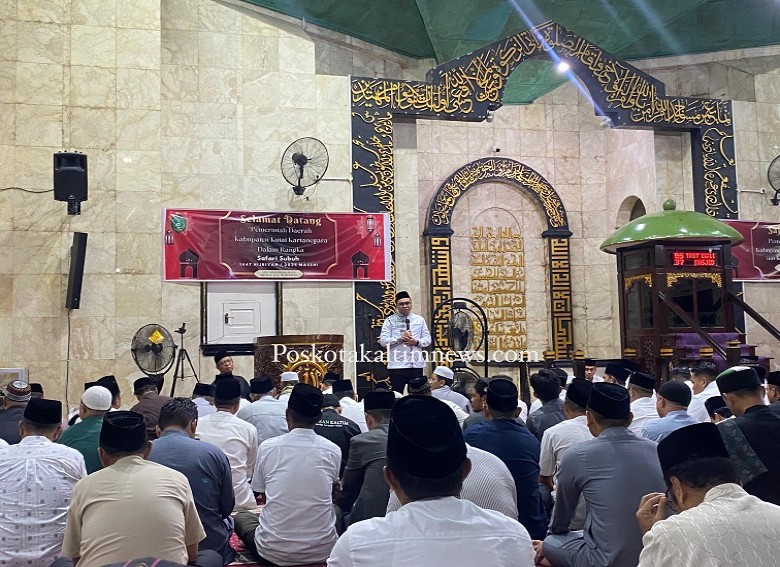 Safari Subuh di Masjid Agung, Bupati Kukar Aulia Rahman Basri: Warisan Baik dari Pemimpin Terdahulu Akan Kami Lanjutkan
