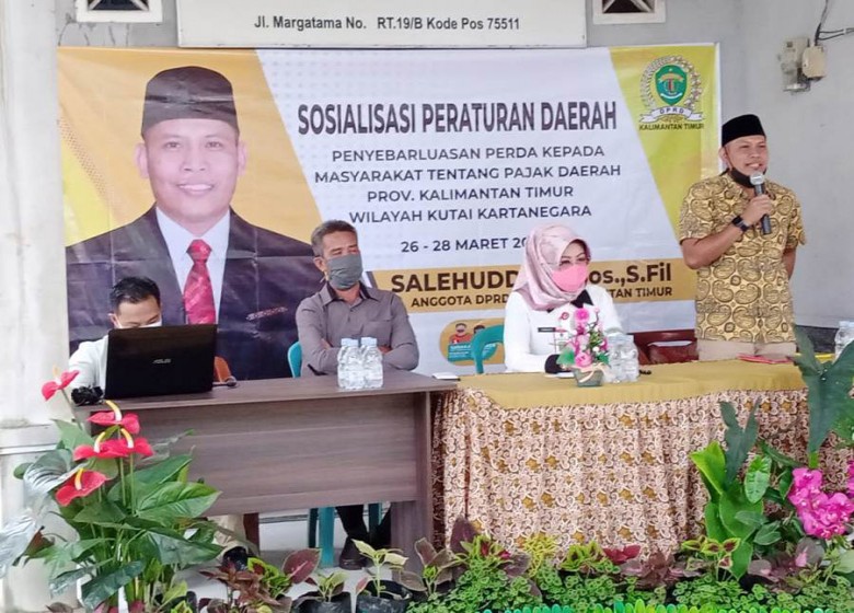 Bangun Kesadaran Masyarakat Membayar Pajak, Anggota DPRD Kaltim Salehuddin Sosialisasikan Perda Nomor 1 Tahun 2019