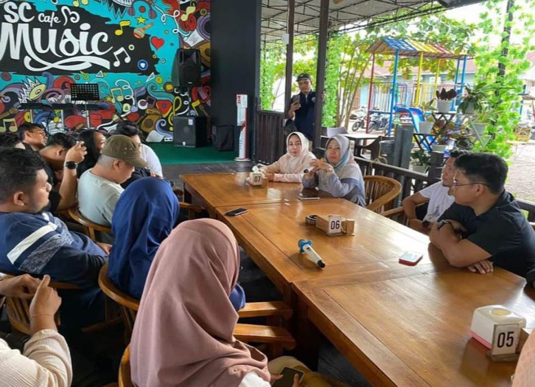 Pemerintah dan Media Mendukung Pembangunan Daerah