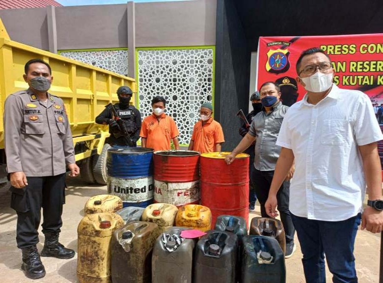 Dua Warga Tenggarong Pelaku Penyalahgunaan Solar Bersubsidi Diringkus Polisi