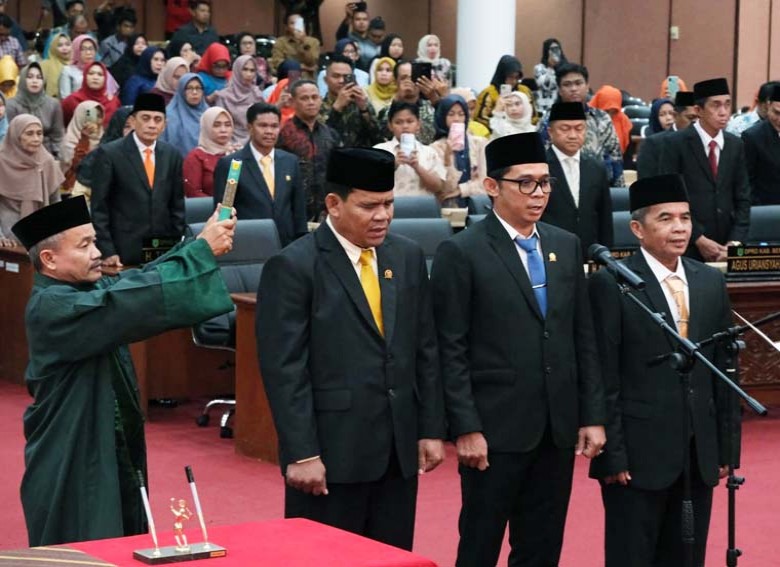 Unsur Pimpinan Definitif DPRD Berau Periode 2024-2029 Resmi Dilantik