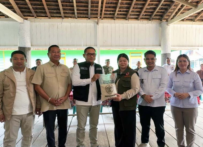 Wagub Seno Aji Tinjau Langsung Dampak Kemarau di Kabupaten Mahulu