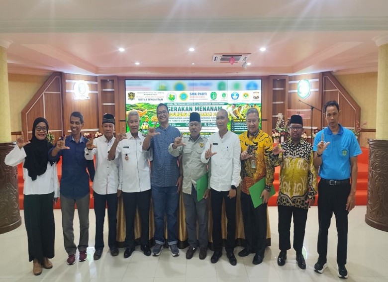SMK Parti dan Ponpes Baitul Izza Kembangkan Pertanian Terpadu untuk Cetak Generasi Mandiri