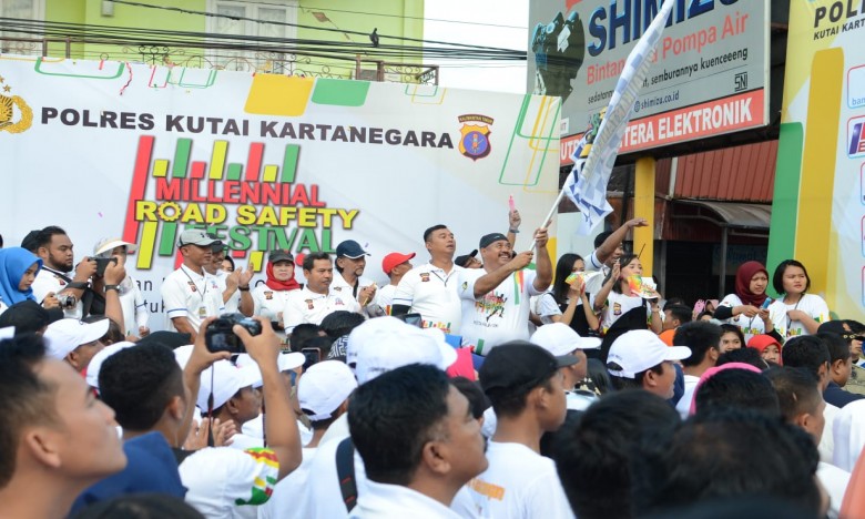 Luar Biasa, Antusias Masyarakat Tenggarong Padati Acara Puncak MRSF
