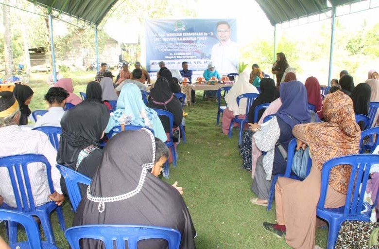 Baharuddin Demmu Gelar Sosbang di Desa Semangko Marangkayu