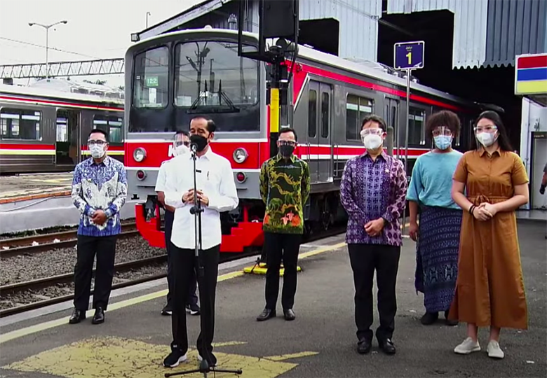Presiden Dorong Percepatan Vaksinasi di Daerah Interaksi dan Mobilitas Tinggi