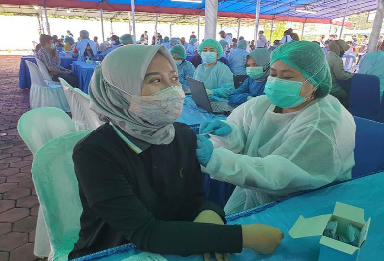 Sinergi PLN Group - Polda Kaltim Berikan 2173 Vaksin untuk Punggawa Kelistrikan di Balikpapan