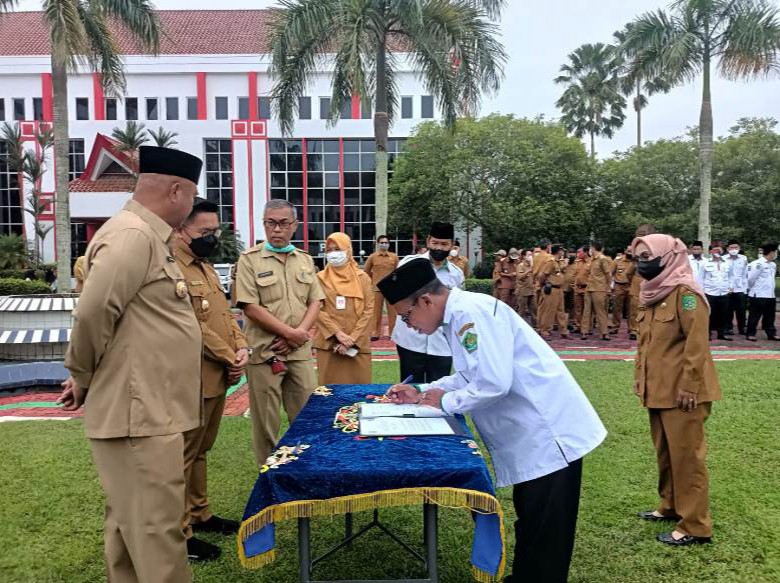 Bupati Kukar Tandatangani Komitmen Bersama Percepatan Pencegahan Stunting