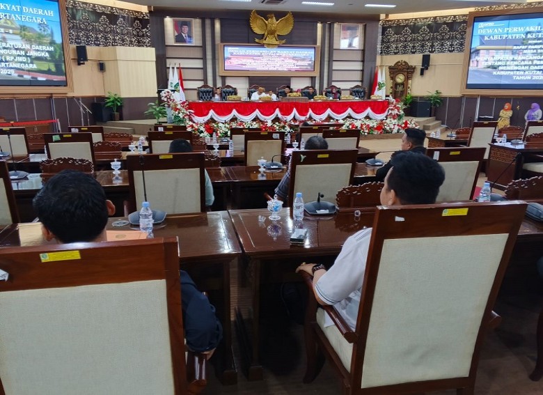 PDIP dan Golkar Soroti RPJMD Kukar 2025-2029, Tekankan Transparansi dan Pembangunan Berkelanjutan