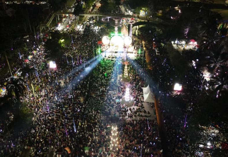 Puluhan Ribu Jemaah Hadir di Kukar Bersholawat II, Wabup Rendi Solihin: Obat Rindu