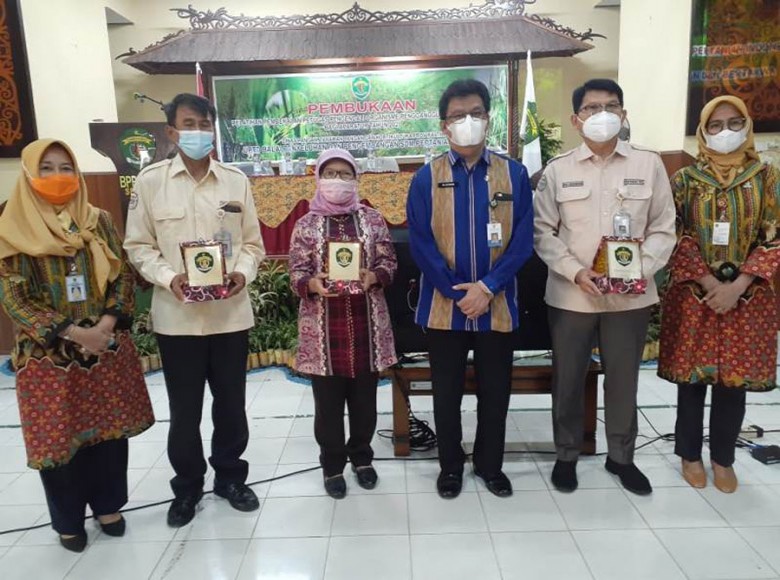 Sekprov Buka Pelatihan Pembekalan POPT, HM Sa’bani: Petugas Hama Harus Sering Kelapangan