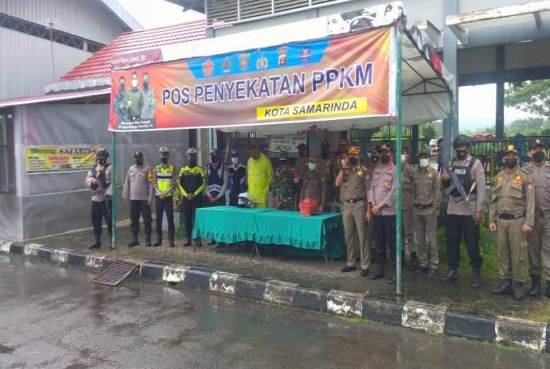 Siang Malam Satpol PP Lakukan Patroli