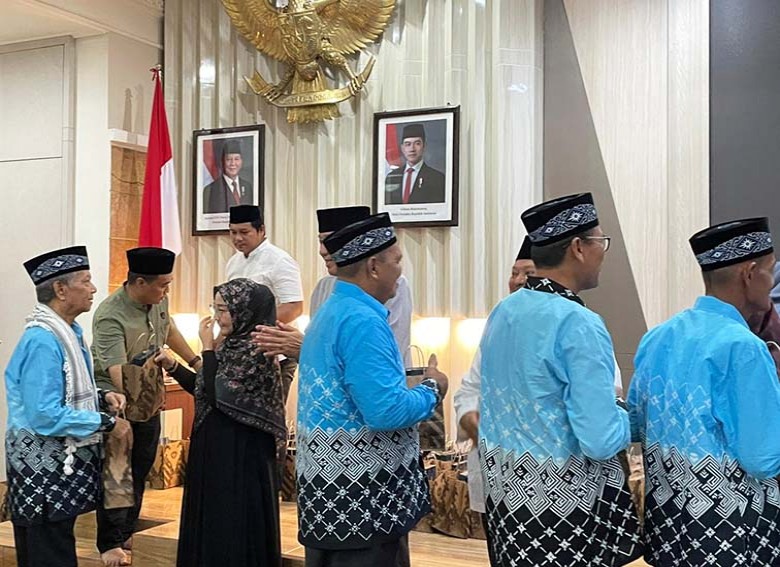 Bupati Berau Lepas Keberangkatan 215 Calon Jemaah Haji Berau