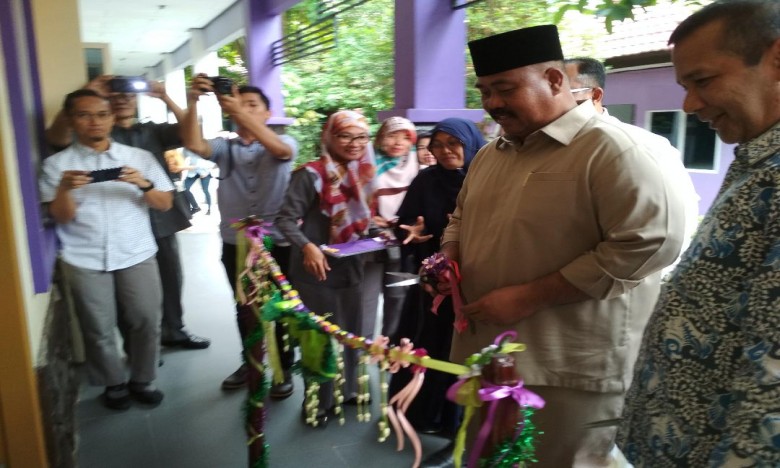 Plt Bupati Resmikan Ruang Kuliah FKIP Unikarta