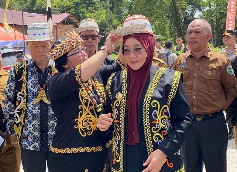 Bupati Berau : Budaya Dayak Kenyah adalah Warisan yang Harus Dijaga