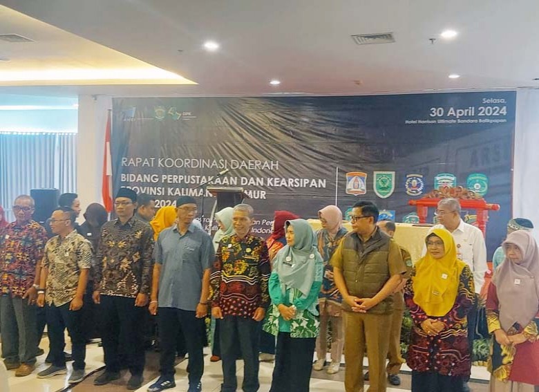 Dispusip Berau Kembali Raih Prestasi Juara se-Provinsi Bidang Perpustakaan