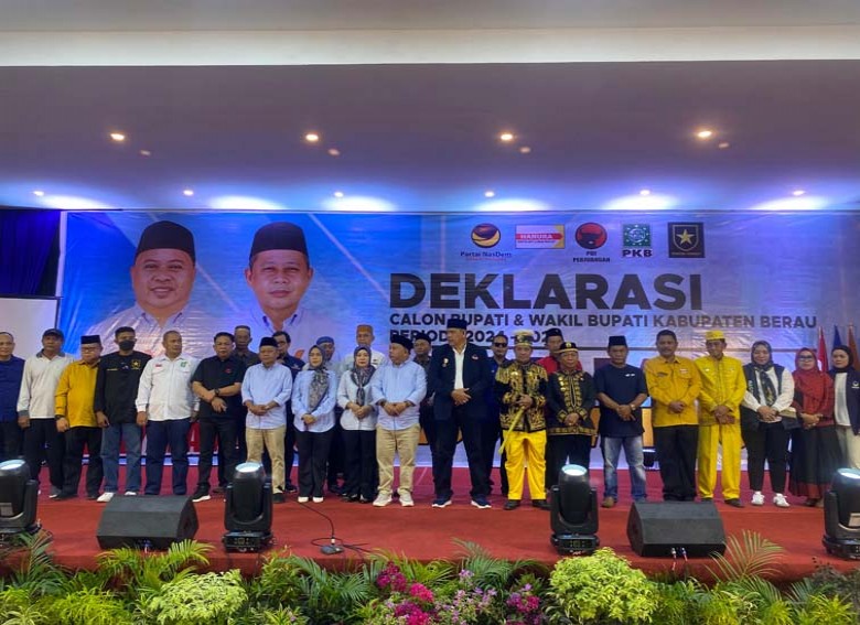 Deklarasi Meriah Paslon Madri Pani dan Agus Wahyudi Dihadiri Ribuan Simpatisan