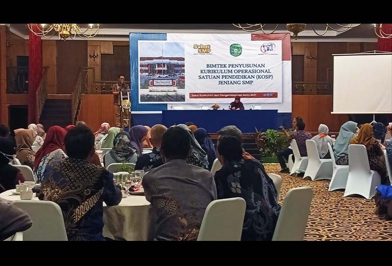 Tingkatkan Mutu Pendidikan SMP Lewat Bimtek KSOP