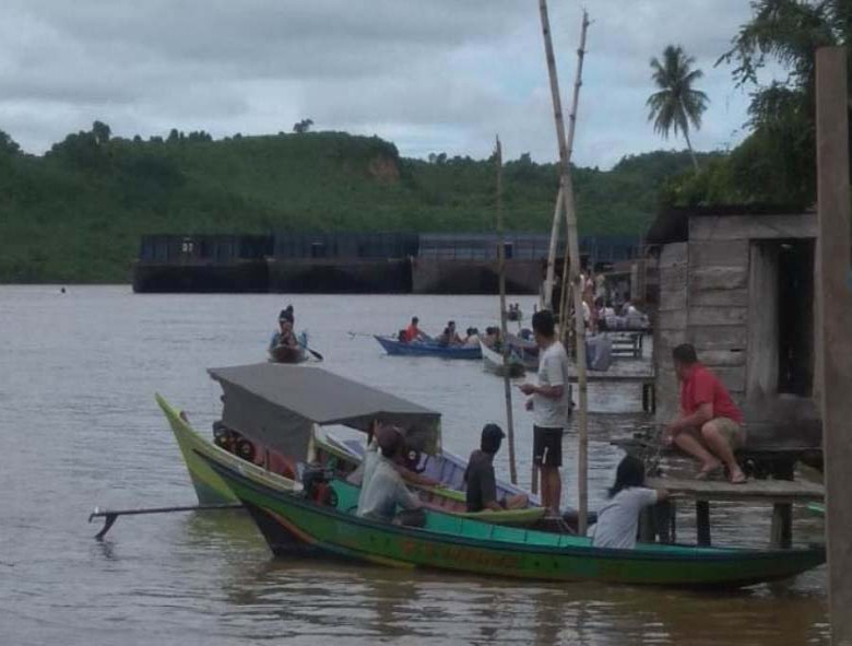 Diduga Alami Gangguan Jiwa, Pria Ini Hilang di Perairan Loa Tebu Setelah Melompat dari Perahu Ketinting
