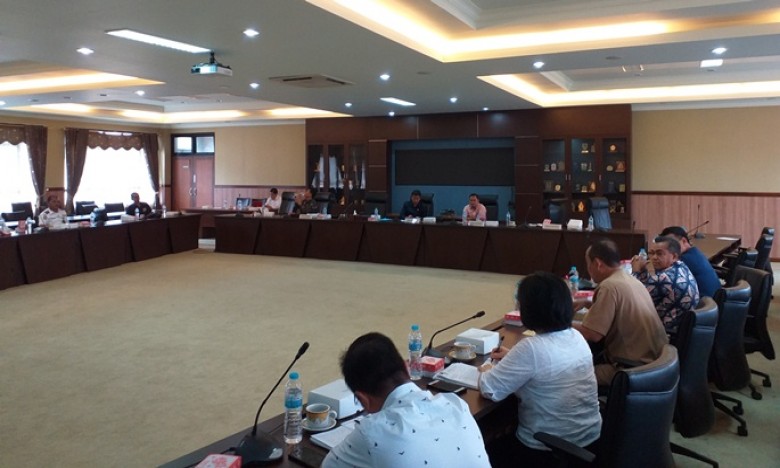 DPRD Kukar Minta Angkutan Sawit PT Rea Kaltim Gunakan Truk Roda 6