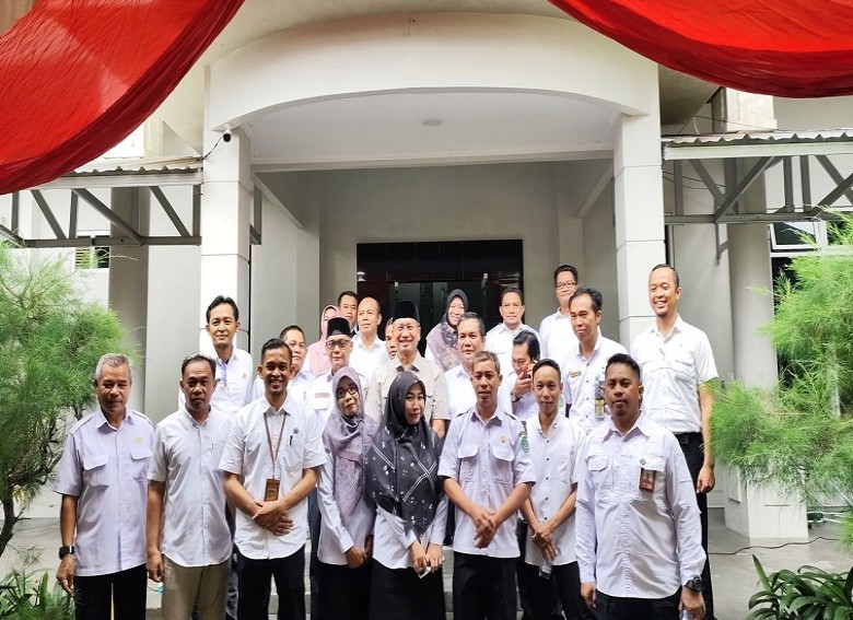Cek Kehadiran ASN Pasca Libur Panjang, Asisten III Setkab Kukar Lakukan Sidak ke OPD dan Kelurahan