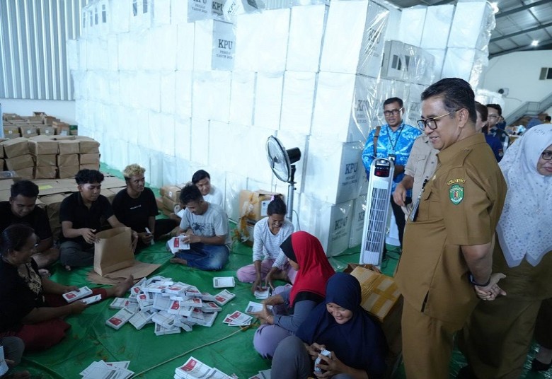 Pj Gubernur Tinjau Kesiapan KPU Balikpapan