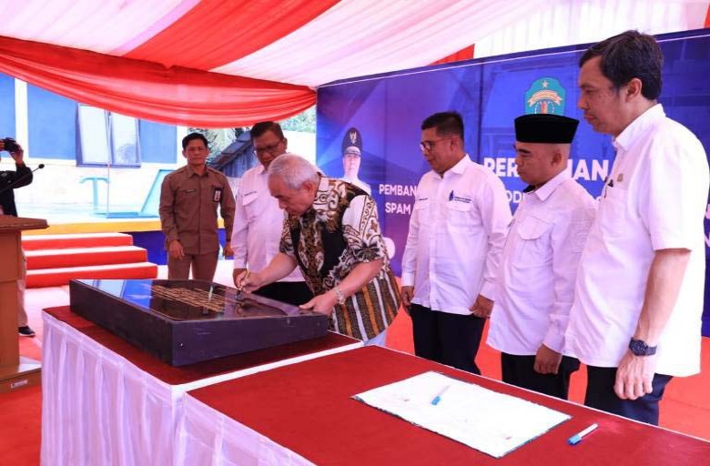Gubernur Resmikan Unit Produksi dan Sarana Pendukung SPAM Sangasanga