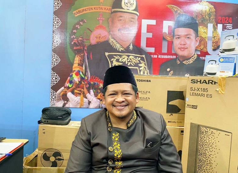 Lestarikan Olahraga Tradisional Dispora Kukar Melalui Stand Expo Erau Adat Kutai 2024