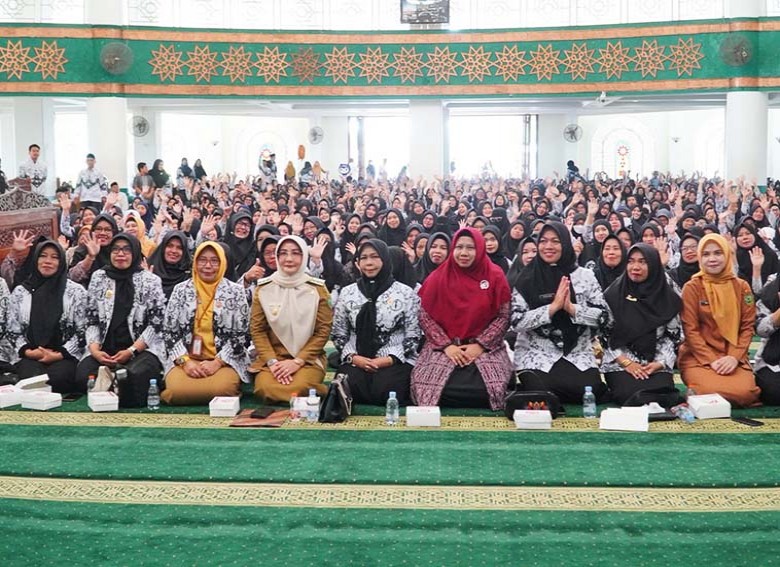 Tabligh Akbar Memperingati HUT Ke-80 RI di Masjid Agung Baitul Hikmah Berau