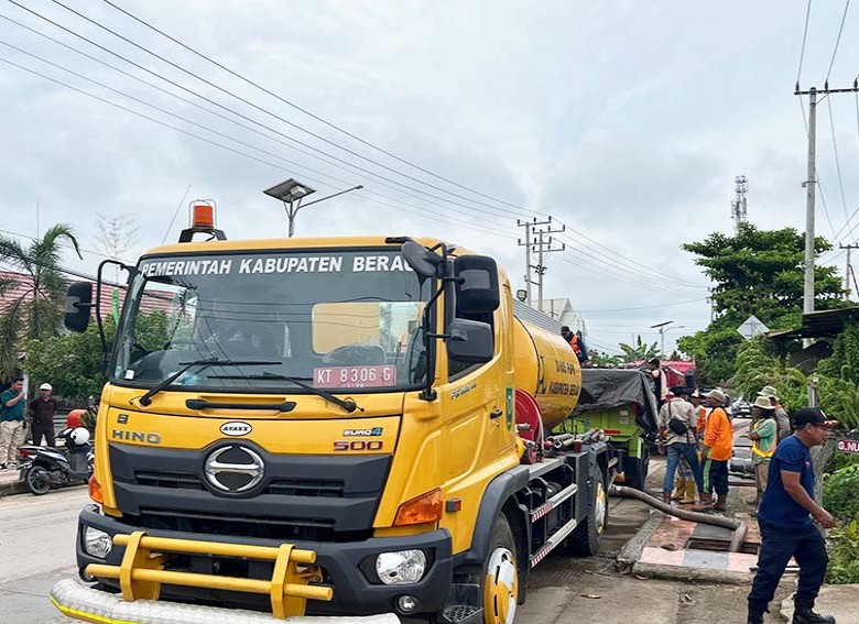 Truk Penyedot Lumpur Milik DPUPR Belum Bisa Dimaksimalkan Lantaran Terkendala Kekurangan Personel