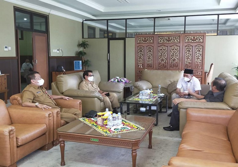 Alif Turiadi Terima Kunker Ketua DPRD Kaltim Makmur HAPK